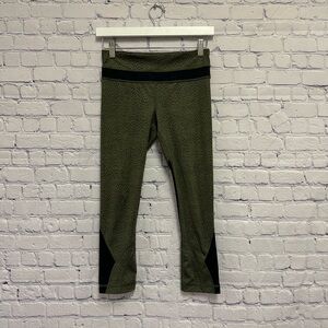 LULULEMON RUN INSPIRE CROP PANTS DOTTIE DASH FATIGUE GREEN BLACK RUN SIZE 4